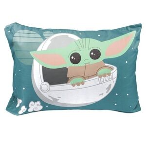 Star‎ Wars The Mandalorian Child 100% Polyester Pillowcase 20 x 30 inches NWT